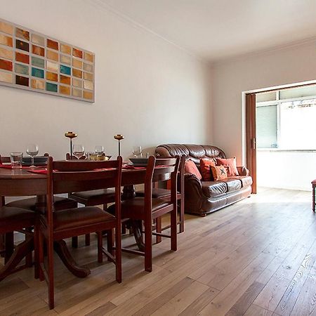 Rato Deluxe By Homing Apartment Lisbon Bagian luar foto